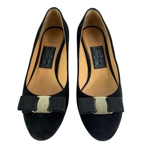 SALVATORE FERRAGAMO Vara Bow Black Suede Ballet Flats Crystals Trim Size 6 B US